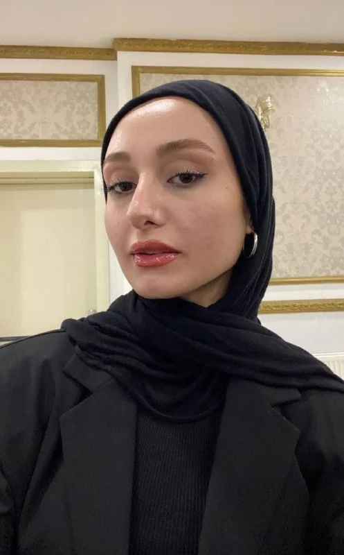 بنوته جسمها مرسوم رسم تصور نودز و هي بتقلع هدومها و تستعرض جمال كسها الوردي